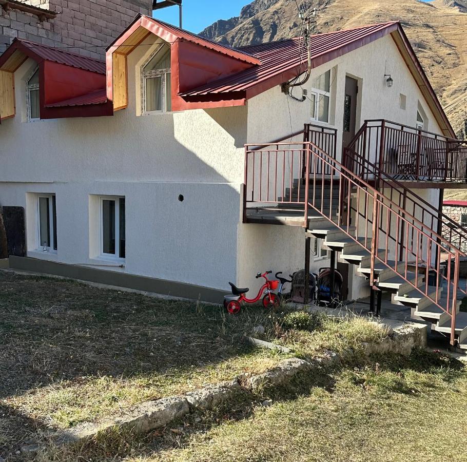 Guest House Chavchavadze N23 Stepancminda Exteriér fotografie
